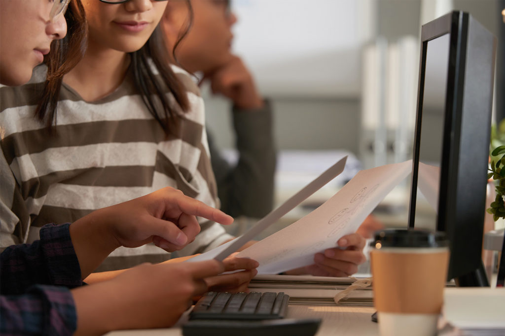 Sevdiklerine Azami, Kendine Asgari İtina Gösteren Kadın