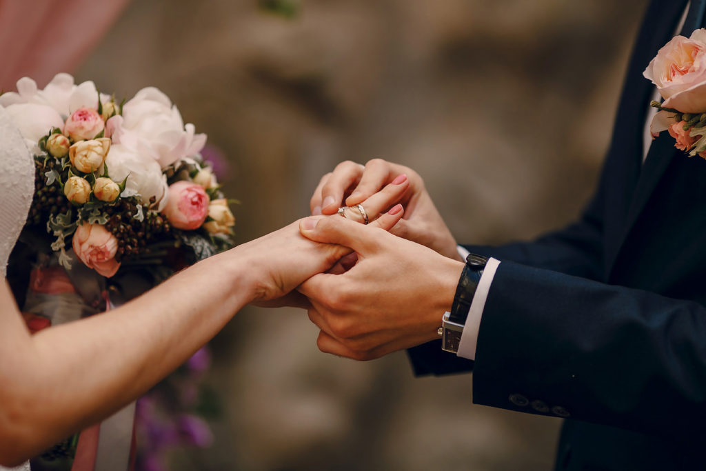 Yaz Mevsimi Bir de Düğün Dernek Nikah Demek