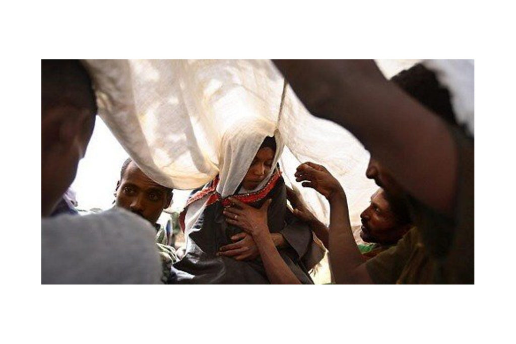 Kız Çocuğu 18 Yaşını Aile Evinde Görmeli