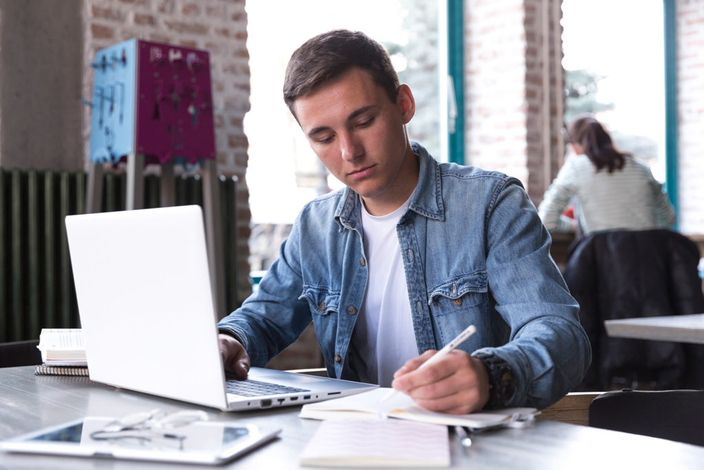 Sınav Çocukları: Karında Tost, Kafada Test