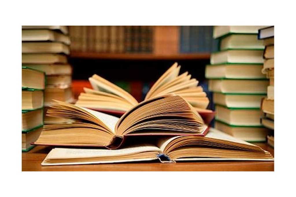 Evler Kitaplara Dar, Hayat ise Her Şeye