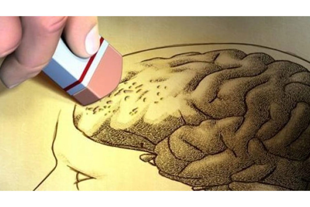 Alzheimer'ı yenmek için okuma yazma öğrendi