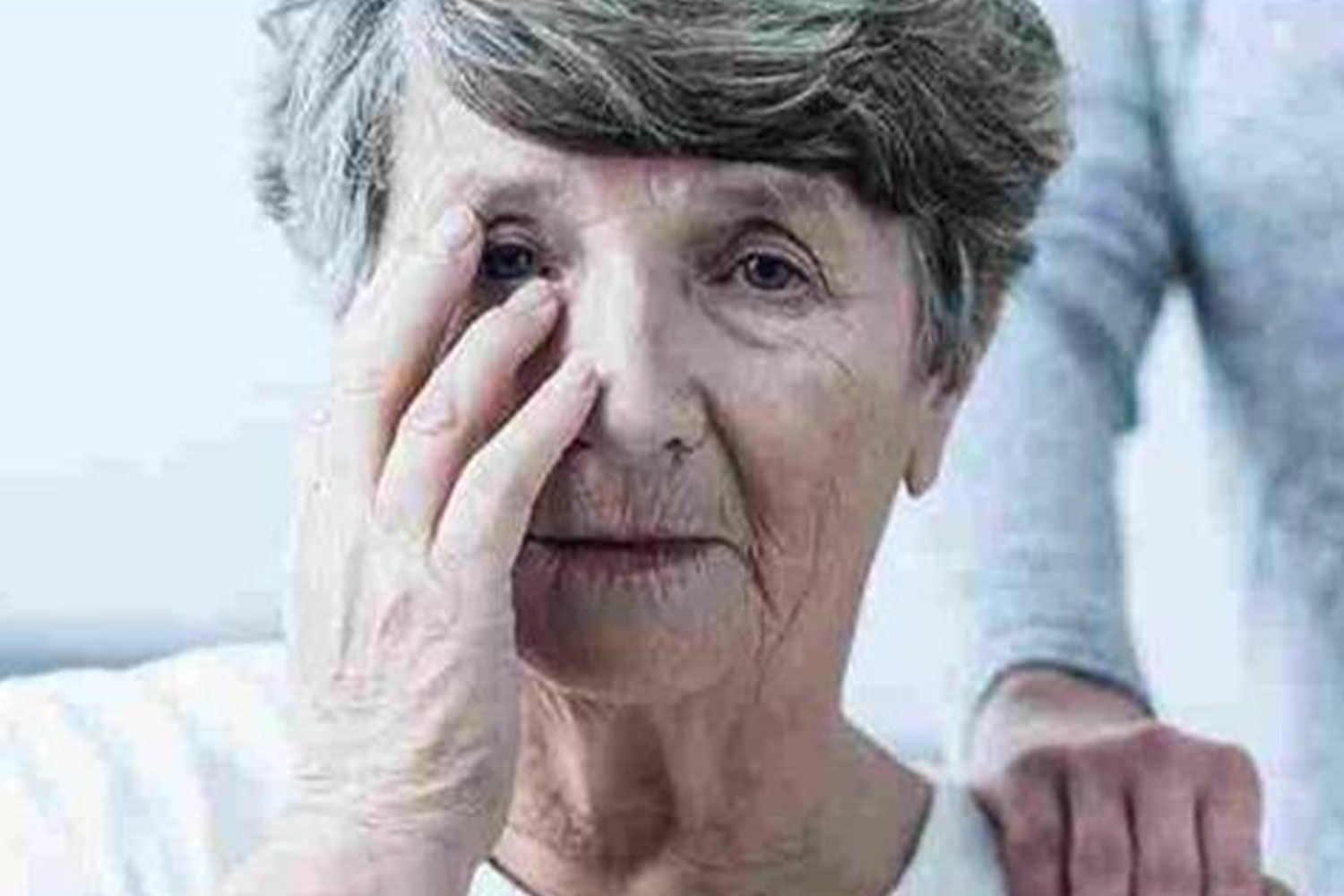 Unutkanlığın Nedeni Alzheimer mı, Yaşlılık mı?